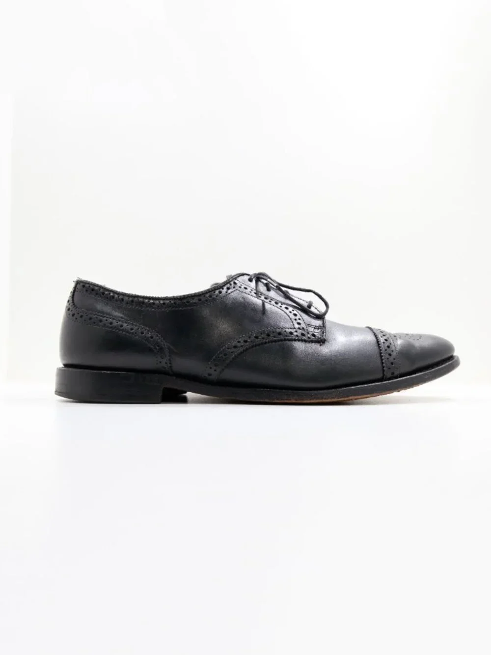 Allen Edmonds Sanford Black Leather Wingtip Cap Toe Oxfords - 11.5 D